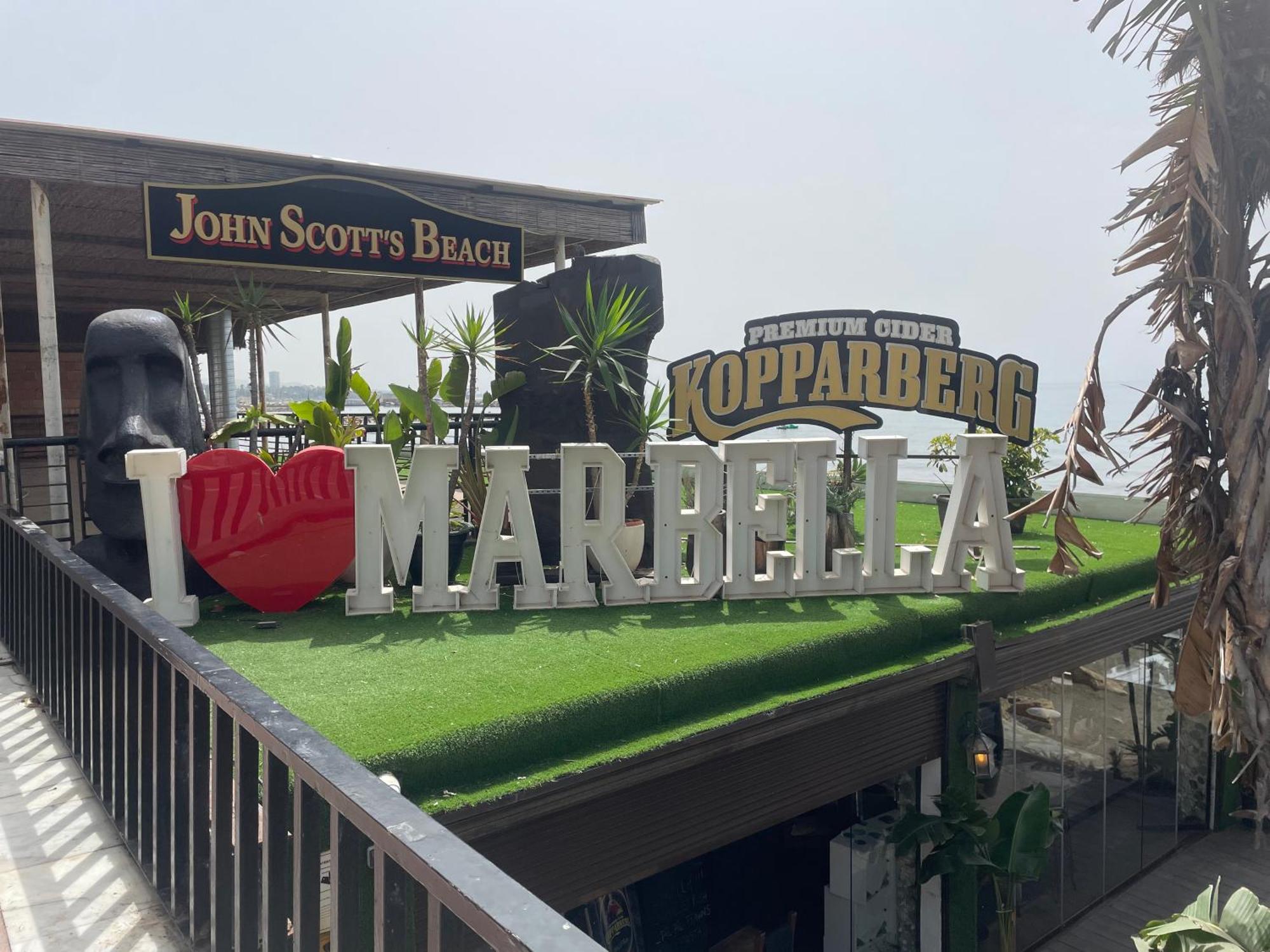 Marbella Centre Beachfront & Pool 外观 照片
